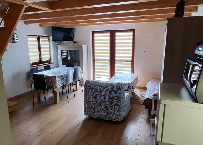 בקתה Pod Gora Zar מידז'יברודז'י ז'יוויקי